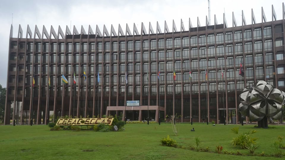 La Commission adopte son programme d'action 2026 — 1